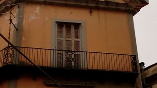 Pericolo calcinacci in Via Cavour