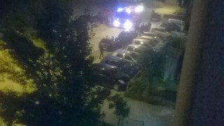 Pompieri e carabinieri in Via Cassola