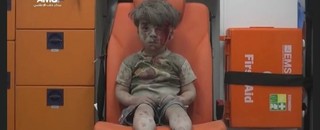 Gli occhi di Omran ci guardano