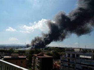 Terra dei Fuochi: in fiamme vasta area ad Afragola