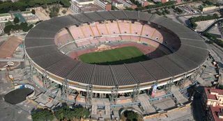 Dai casi di Napoli a quelli del Napoli. IL NAPOLI E’ INTERNAZIONALE!