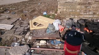 Operazione straordinaria della polizia ambientale a Napoli contro il sacchetto selvaggio. Centinaia di controlli e ripulita una discarica abusiva a Chiaiano