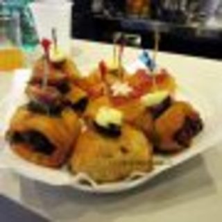 Giornalisti ed esperti per valutare tredici sfogliatelle di Vincenzo Ferrieri