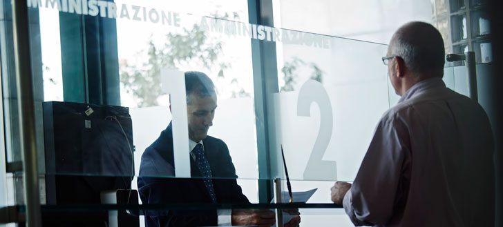 Venerdì a Napoli l’adunanza dei Sindaci con De Magistris e Del Basso De Caro per affrontare il grande dilemma: adempiere o funzionare?