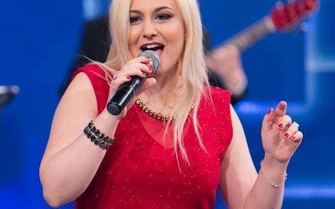 Claire Caruana Carsons grande voce, stile unico e grande presenza scenica  della FiveStars Production di Marilanda Maiello