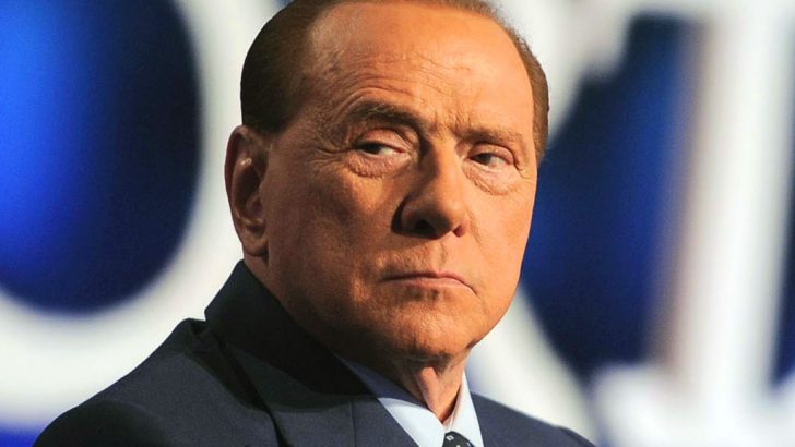Bagno di folla per Silvio Berlusconi