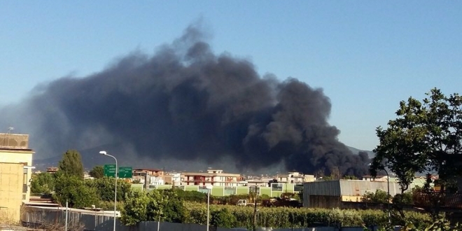 Incendio in via Giglio, l’intervento dei VV.FF. ha evitato conseguenze catastrofiche