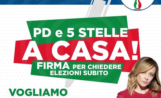 “PD E 5 STELLE A CASA”, ANCHE A CASORIA LA RACCOLTA DI FIRME PER CHIEDERE ELEZIONI SUBITO!