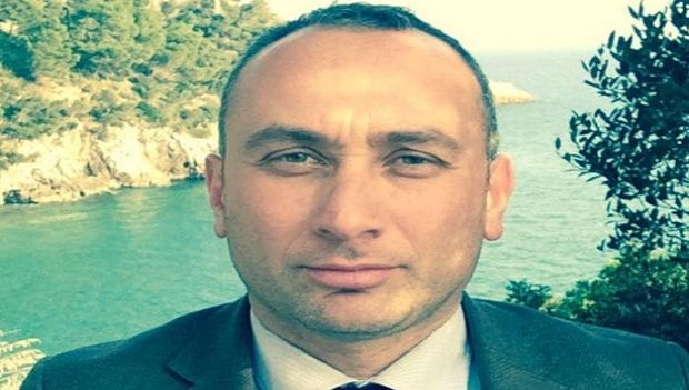 Quanta fatica a rincorrere le notizie, la storia del dirigente Sciaudone