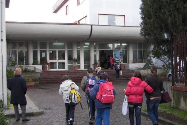 Lutto a Casoria nella comunità scolastica: ci ha lasciato la maestra Adele Rea
