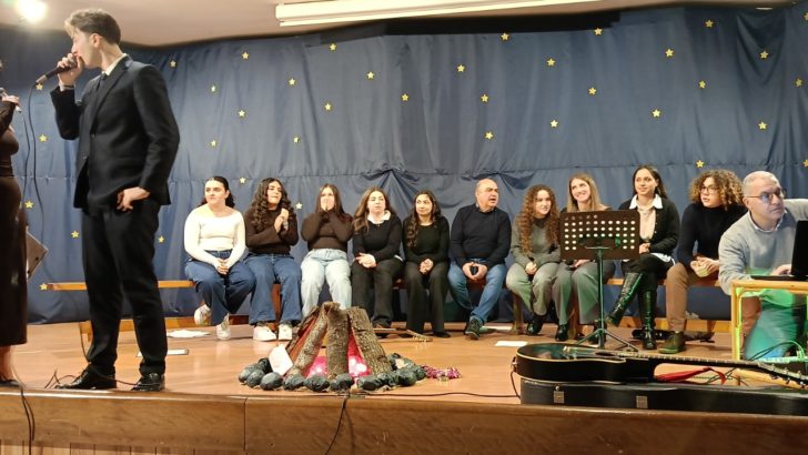 E IL  CUORE CANTO’ INTORNO AL FALO’