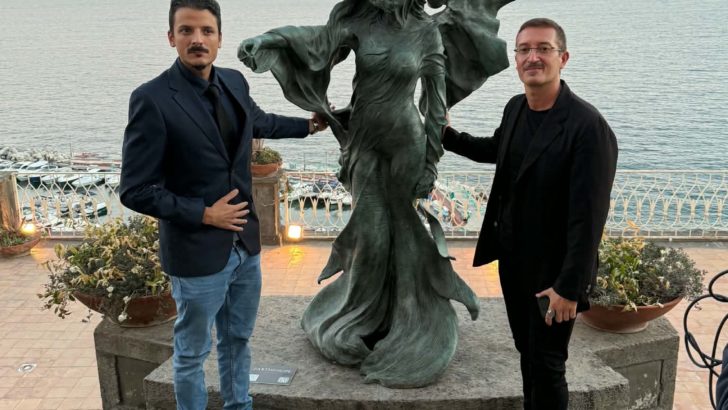 Domenico Sepe a Villa Doria d’Angri: bronzo e mito dialogano con la Storia